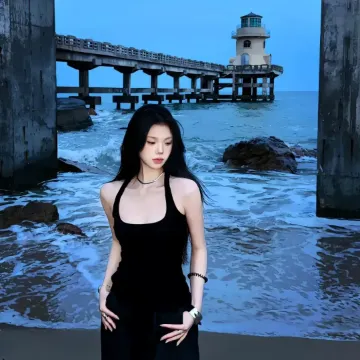 夏雨女士